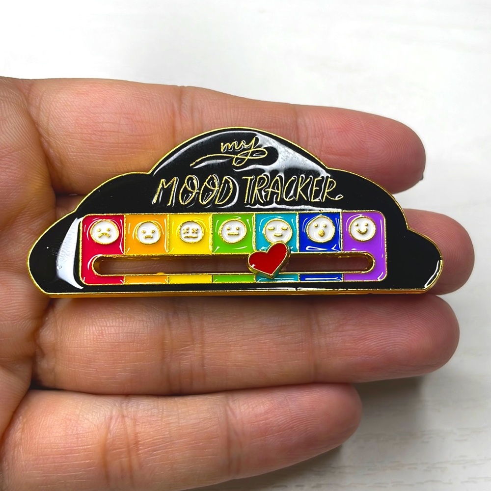 MOOD TRACKER pin
